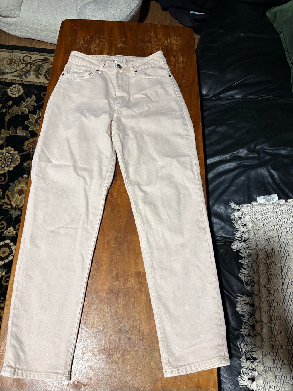 H&M Cream High Rise Straight Leg Jeans Women’s Size 4